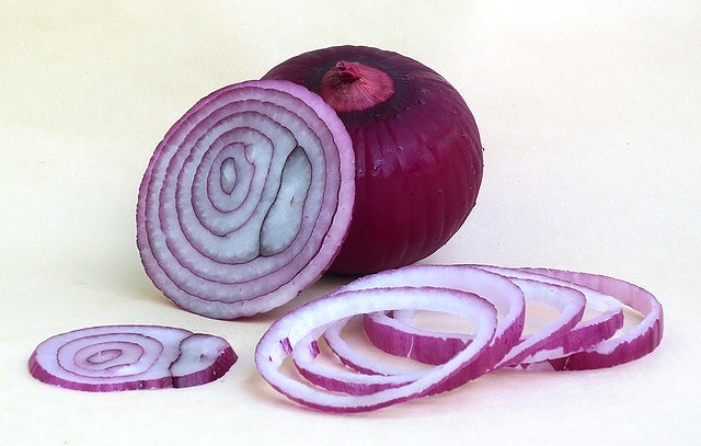 onion-899102_640