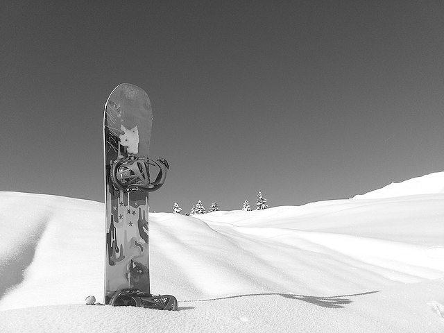 snowboard-113784_640